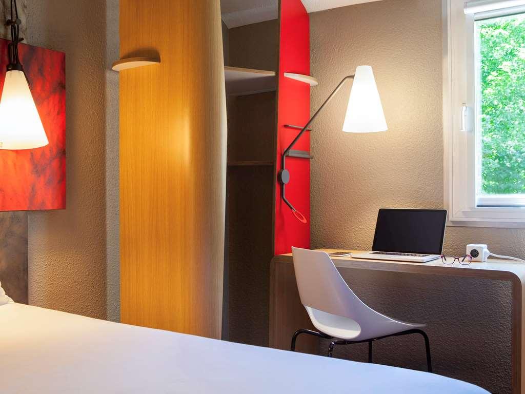 Ibis Velizy Hotel