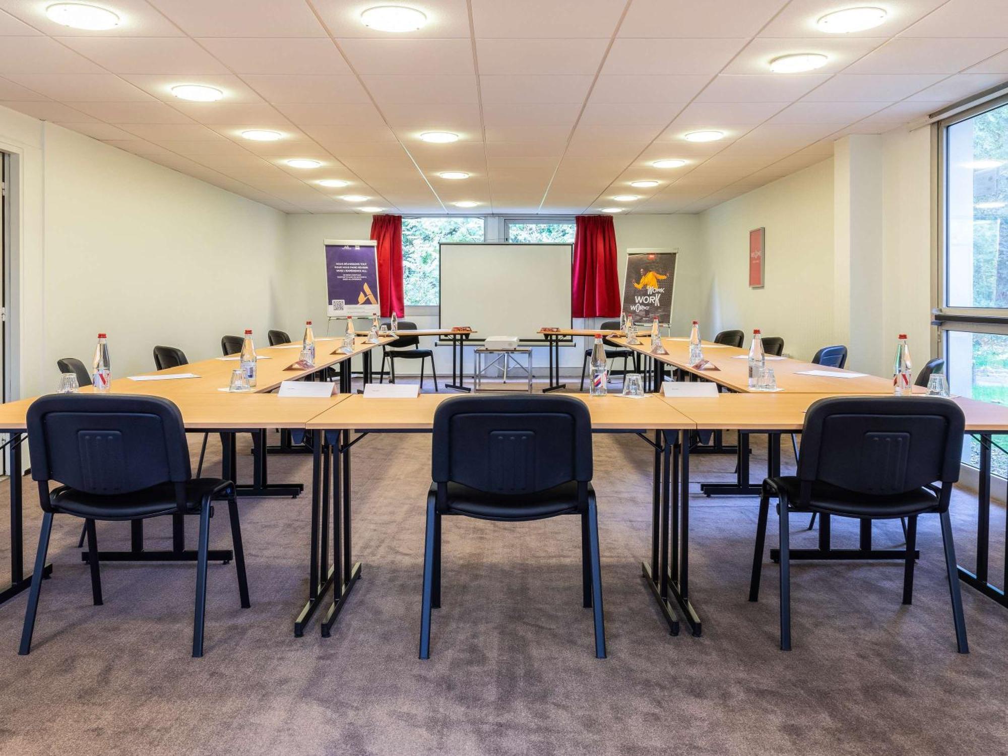 Ibis Velizy Hotel Jouy-en-Josas