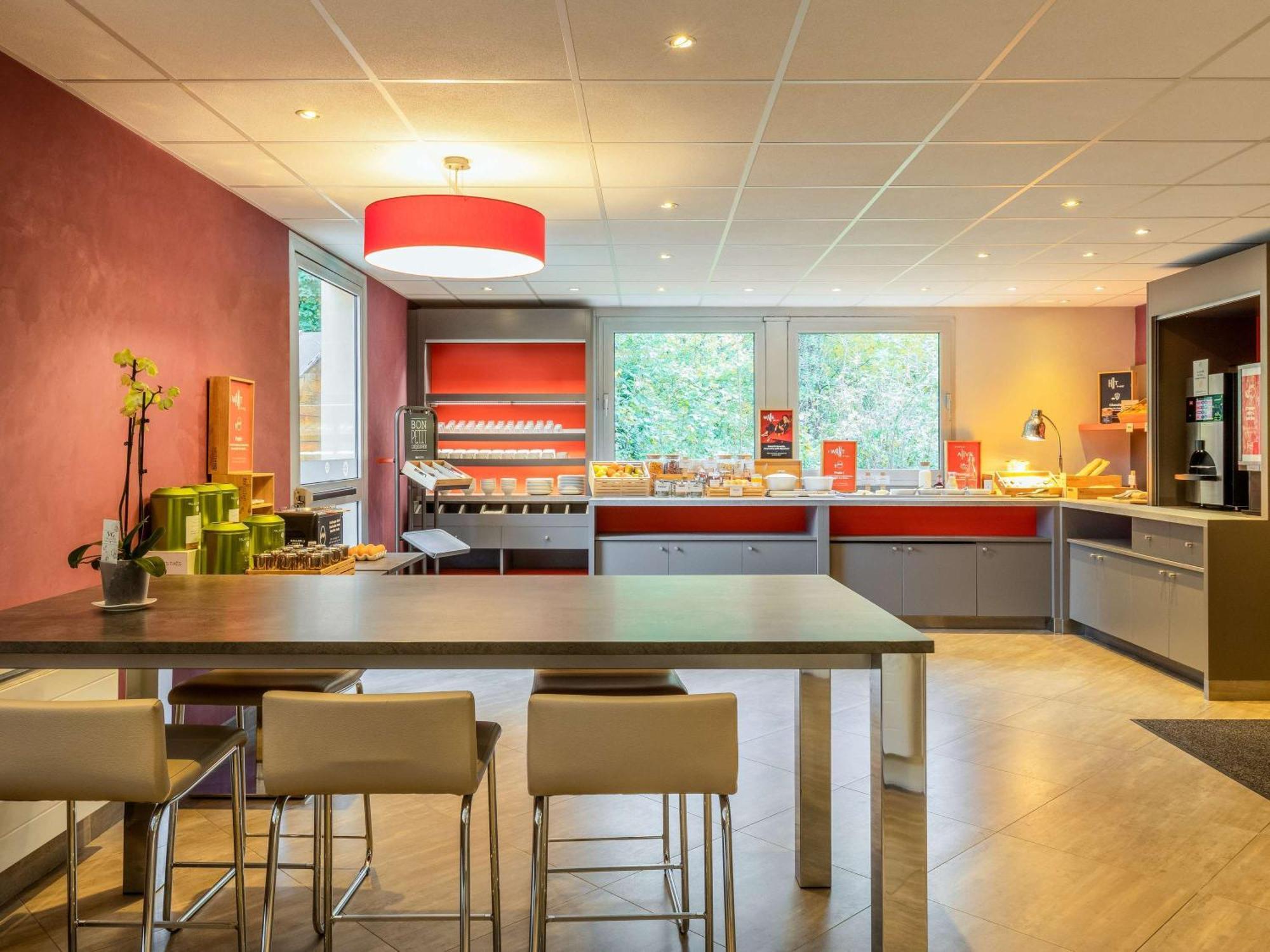 Ibis Velizy