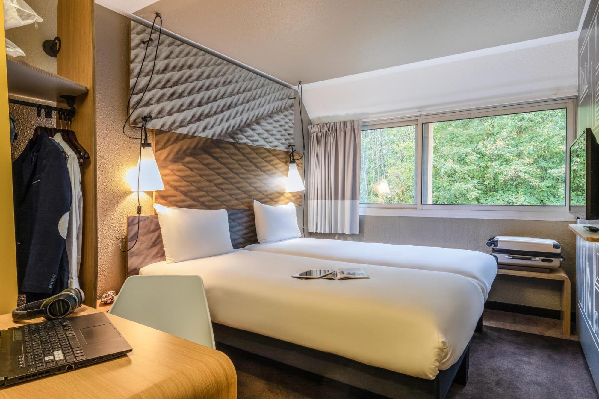 Ibis Velizy Hotel 3*