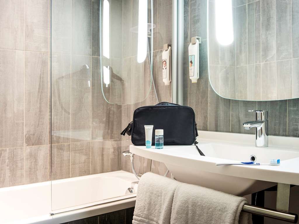 Ibis Velizy 3*