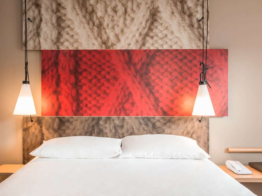 Ibis Velizy Hotel 3*